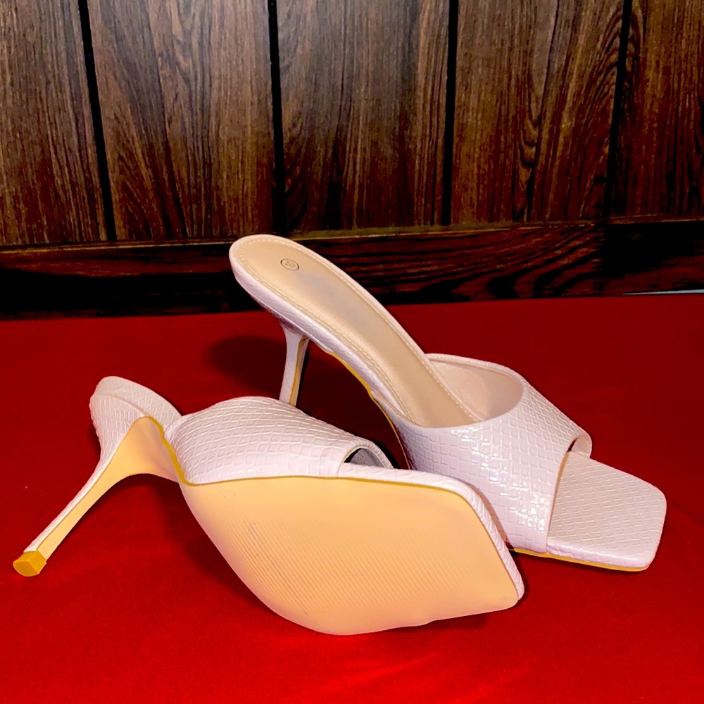 3’’ heels
